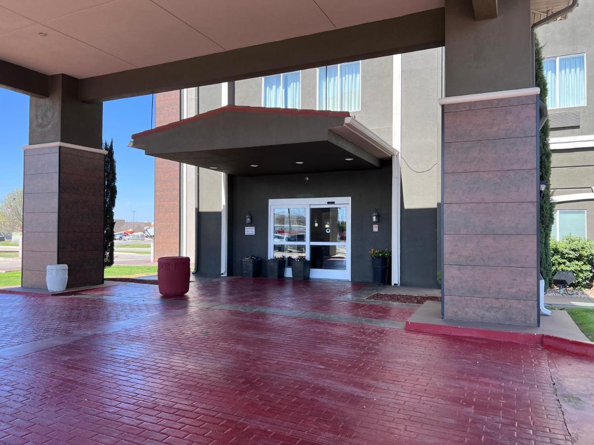 La Quinta By Wyndham Brownwood Hotel Exterior photo