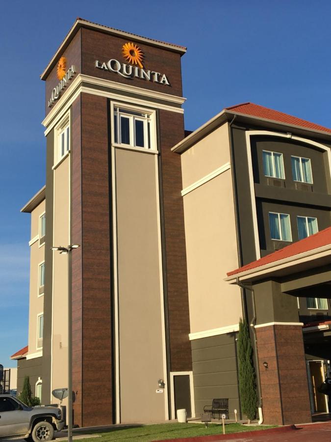 La Quinta By Wyndham Brownwood Hotel Exterior photo