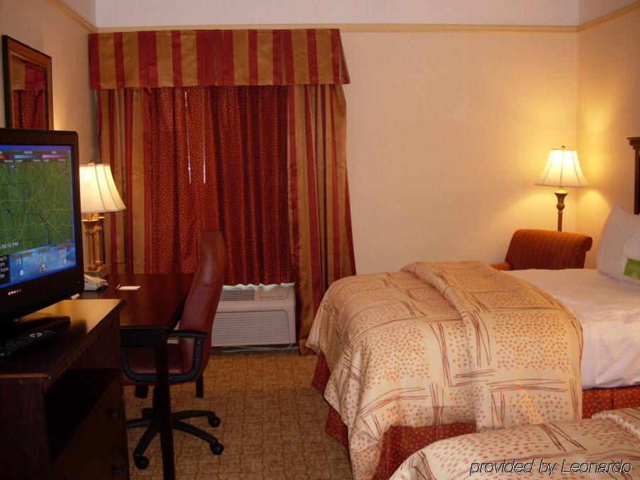 La Quinta By Wyndham Brownwood Hotel Room photo
